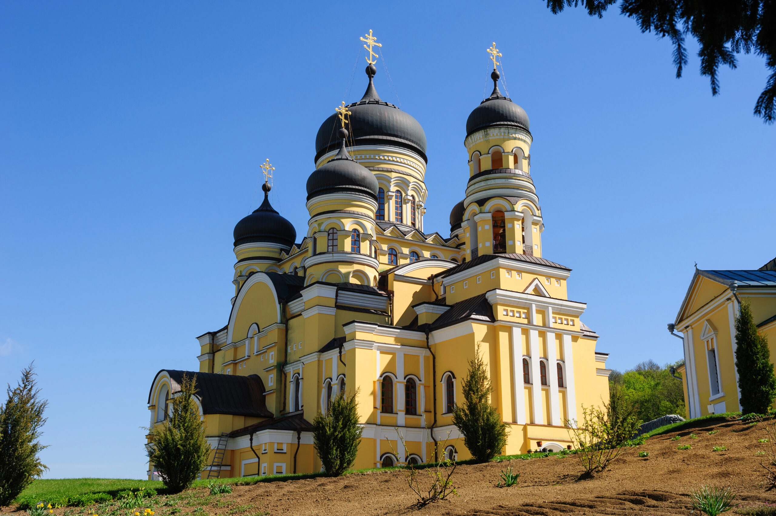 hincu monastery nisporeni
